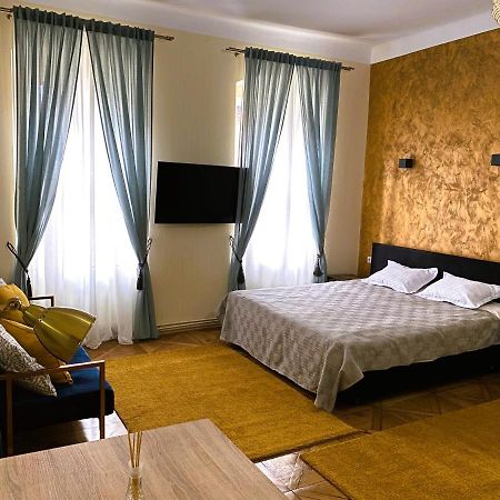 Boem 2 Sibiu Old Town Apartamento Exterior foto